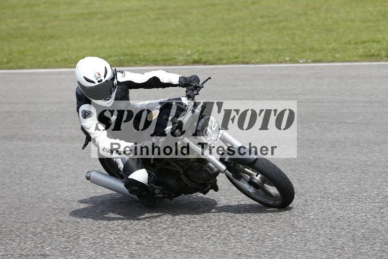 /Archiv-2024/29 12.06.2024 MOTO.CH Track Day ADR/Gruppe blau/92